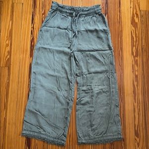 Hunter green pants